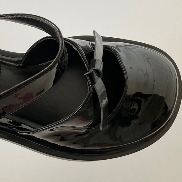 CHARLES & KEITH  Rumi Black Patent Leather Bow Tie Chunky Mary Jane  EU 36 NWOT - Picture 10 of 11